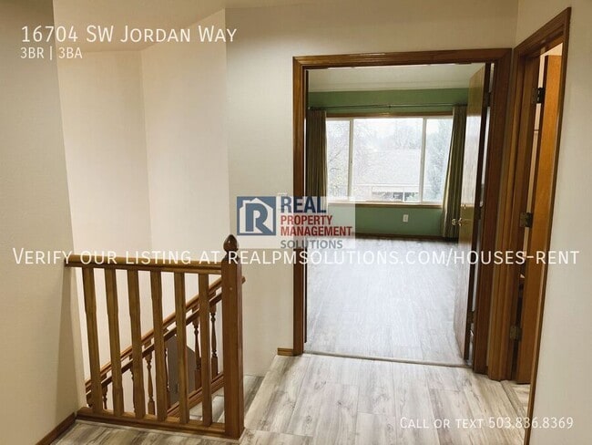 Building Photo - 16704 SW Jordan Way