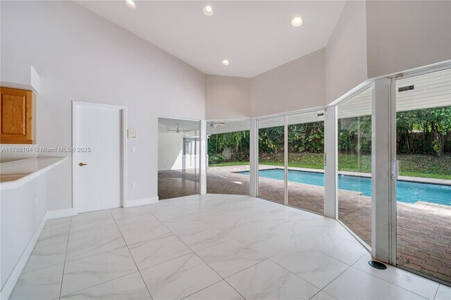 Building Photo - 9818 SW 111th Terrace