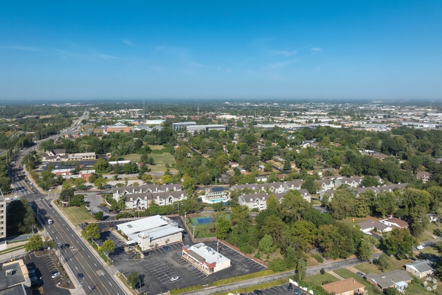 Aerial Photo - Bonhomme Village