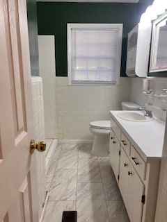 Building Photo - 901 17th Ave