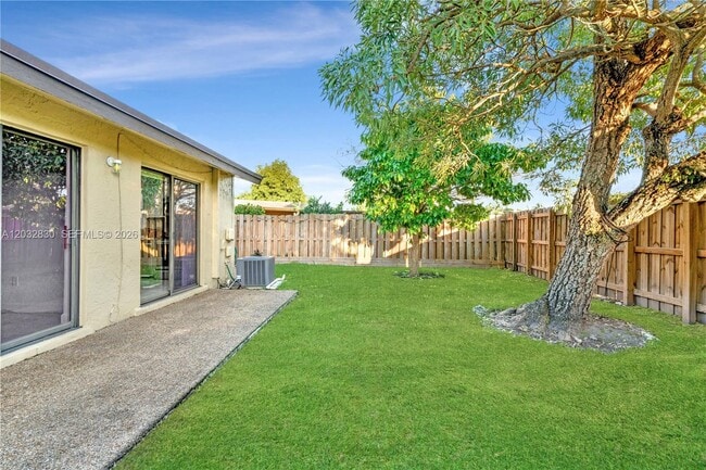 Building Photo - 12704 SW 71st Terrace