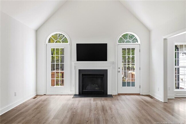 Building Photo - 50 Dino Ct