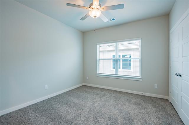 Building Photo - 640 Wheatfield Dr