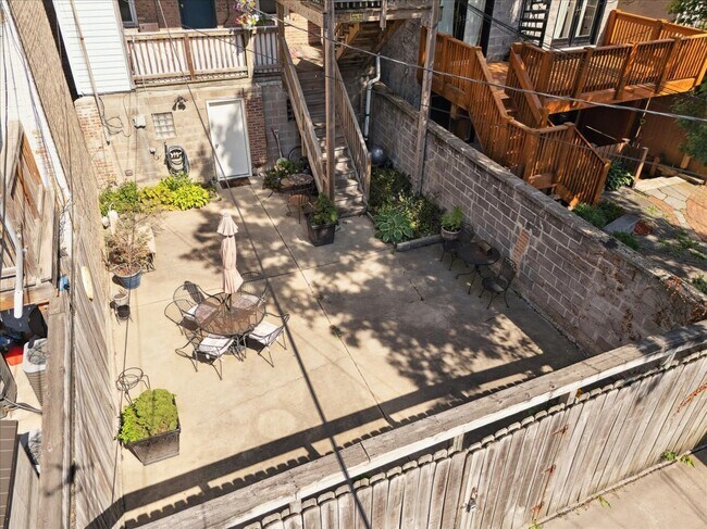 Building Photo - 750 S Oakley Blvd