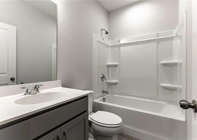 Building Photo - 517 Hardy Dr