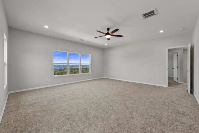 Building Photo - 105 Out Yonder