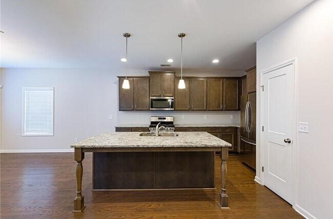 Building Photo - 1771 Stone Hedge Dr