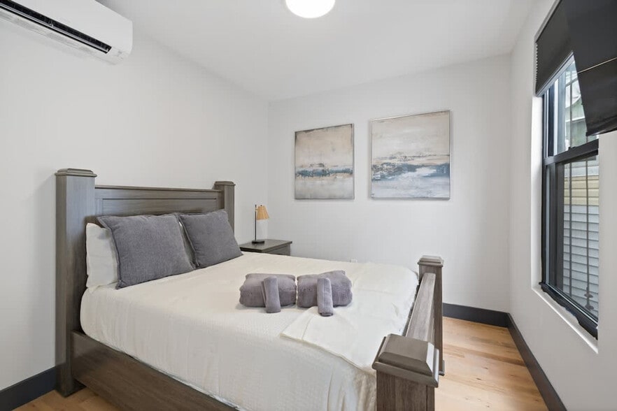 Building Photo - 115 Franklin St