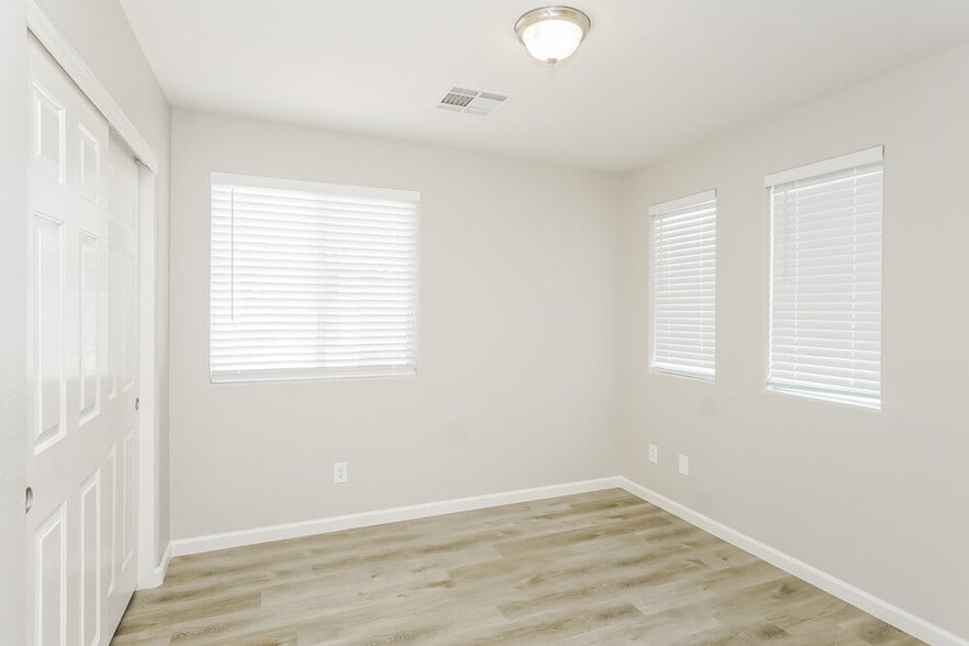 Building Photo - 987 Monte De Oro Ave