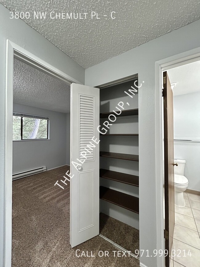 Building Photo - 3800 NW Chemult Pl