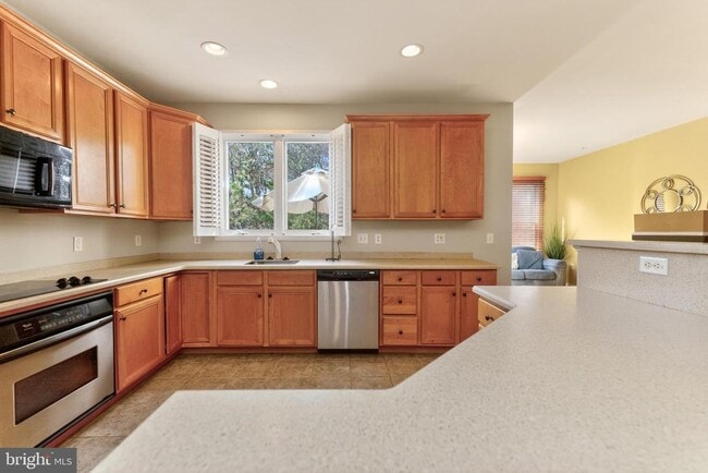 Building Photo - 11958 W War Dancer Ln