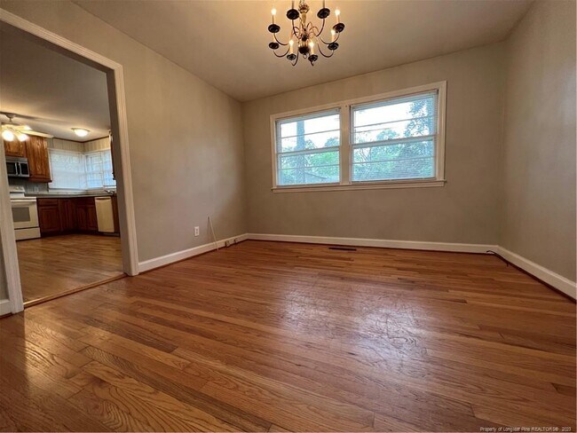 Building Photo - 2621 Bennington Rd