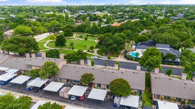 Building Photo - 10720 Pagewood Dr