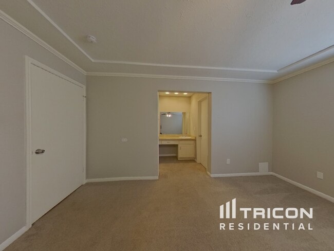Building Photo - 5511 Fairview Forest Dr
