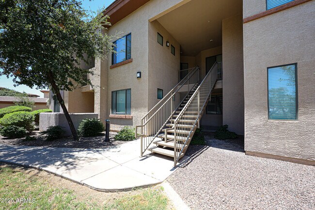 Building Photo - 3330 S Gilbert Rd