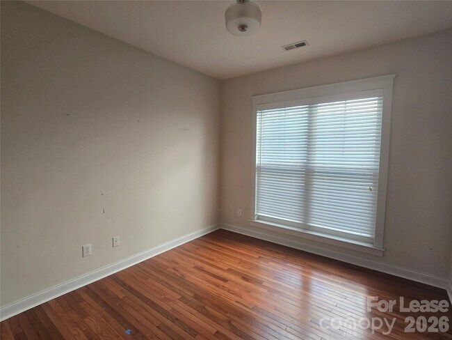 Building Photo - 2615 Merion Hills Ct