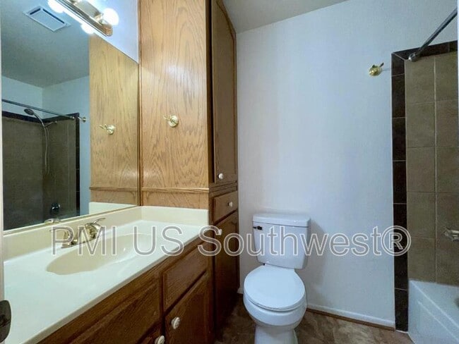 Building Photo - 1190 Ramar Rd