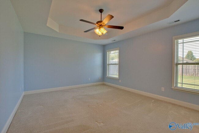 Building Photo - 5010 Montauk Trail SE