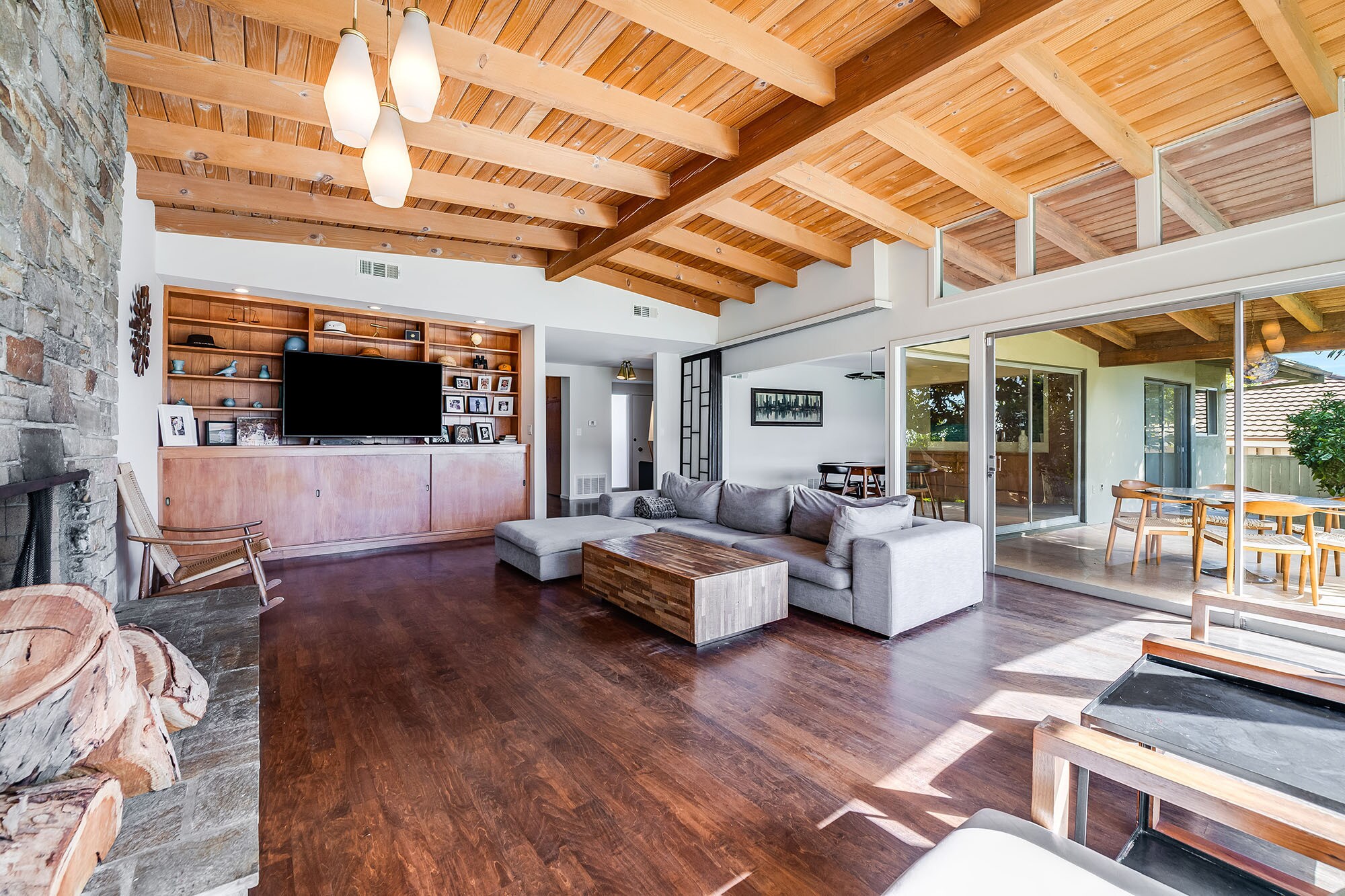 Building Photo - 2431 Carman Crest Dr