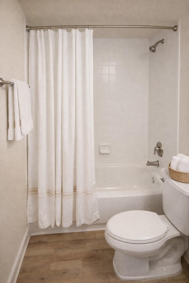 Building Photo - 1715 Meadows Cir W