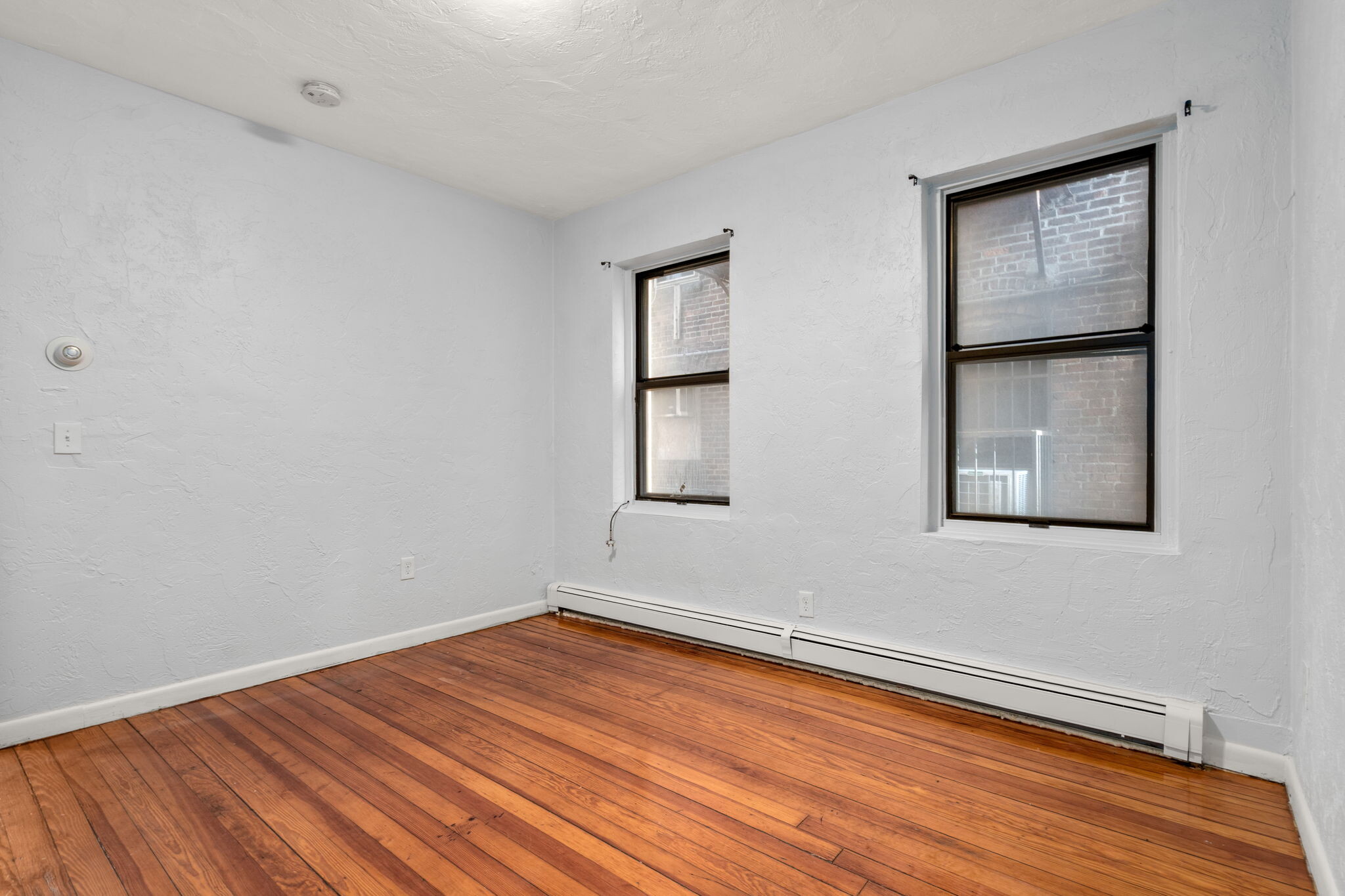 Building Photo - 34 Shelby St