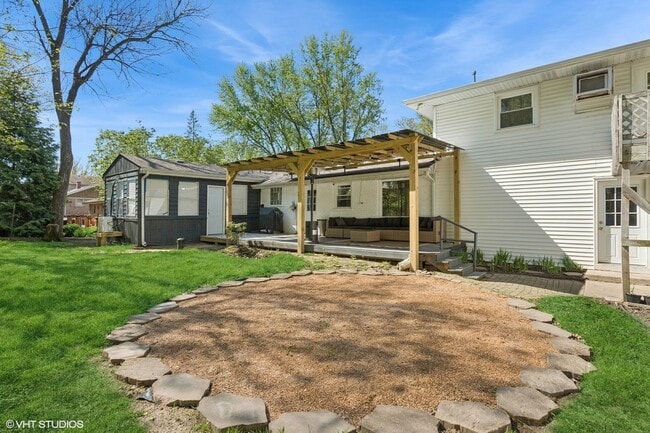 Building Photo - 11051 Elmwood Ct