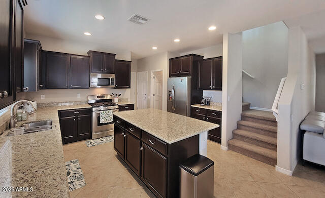 Building Photo - 3663 E Zachary Dr