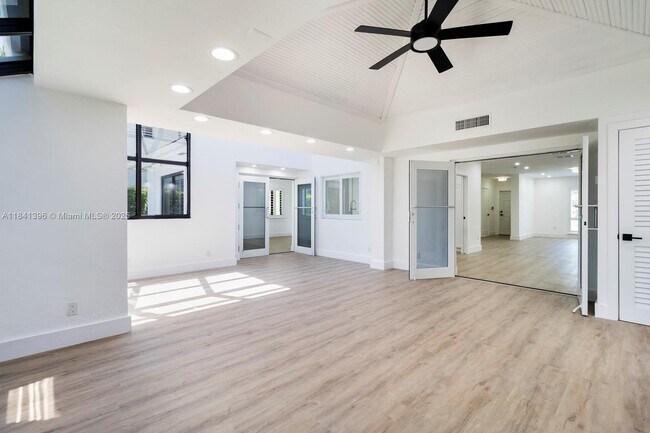 Building Photo - 1251 Campo Sano Ave