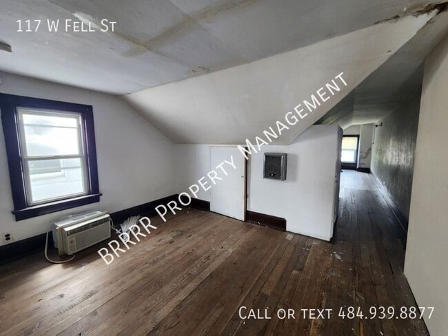 Building Photo - 117 W Fell St