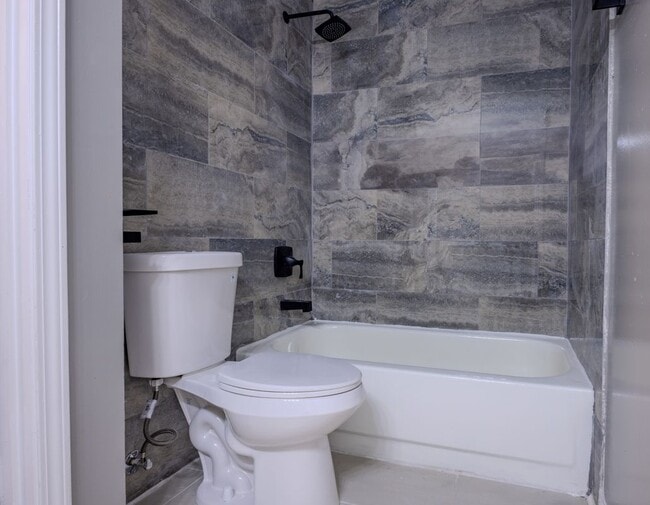 Building Photo - 4693 Deep Brook Dr