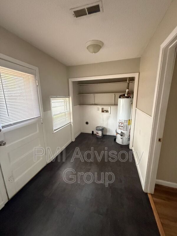 Building Photo - 2009 SW McAlister Ave