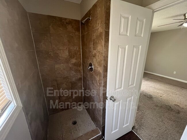 Building Photo - 4386 Sunnyslope Dr