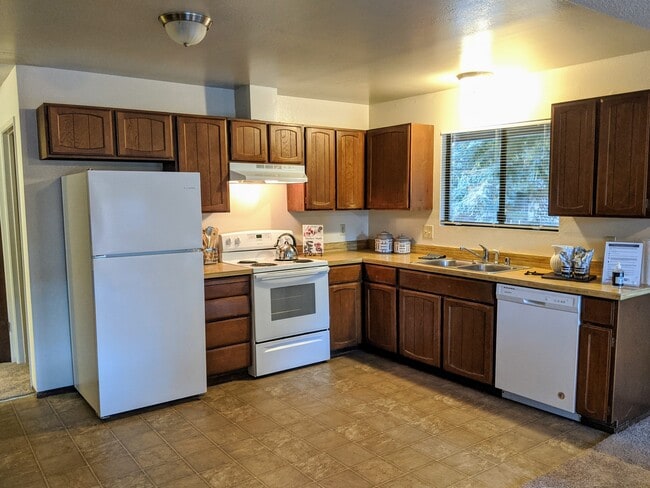 Building Photo - 144 Peach Terrace