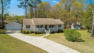 Building Photo - 3808 Plantation Ct