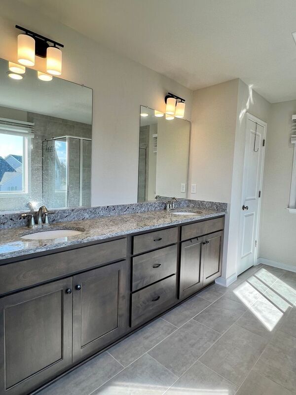 Building Photo - 8180 Lyman Ct