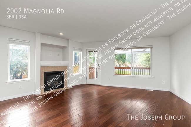 Building Photo - 2002 Magnolia Rd