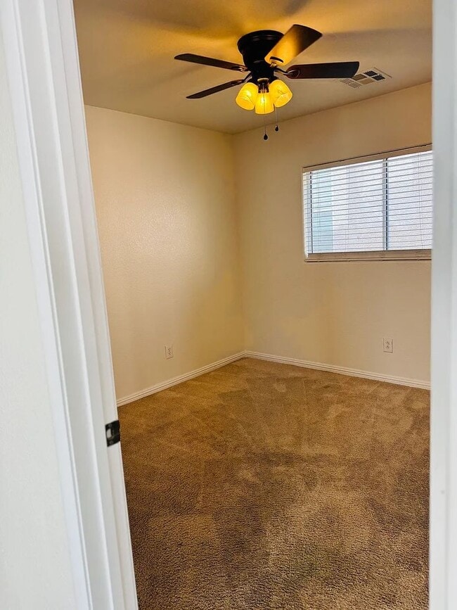 Building Photo - Great Floor Plan!!!