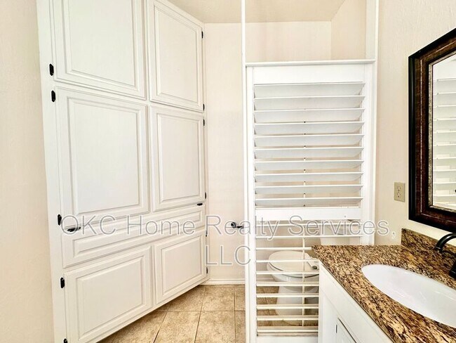 Building Photo - 4232 NW 144th St