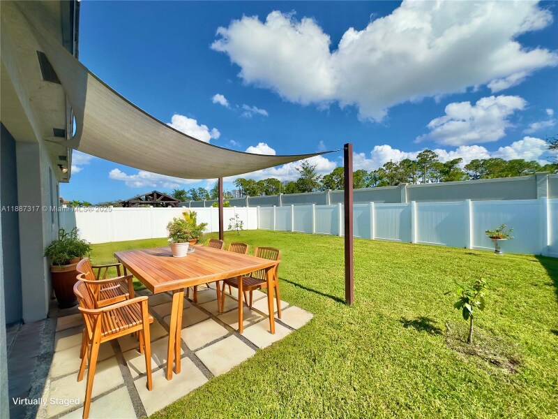 Building Photo - 7879 NW Greenbank Cir