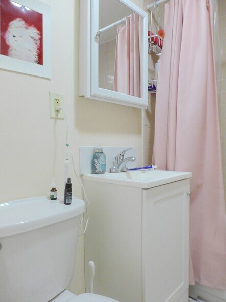 Building Photo - 1 Torpie St