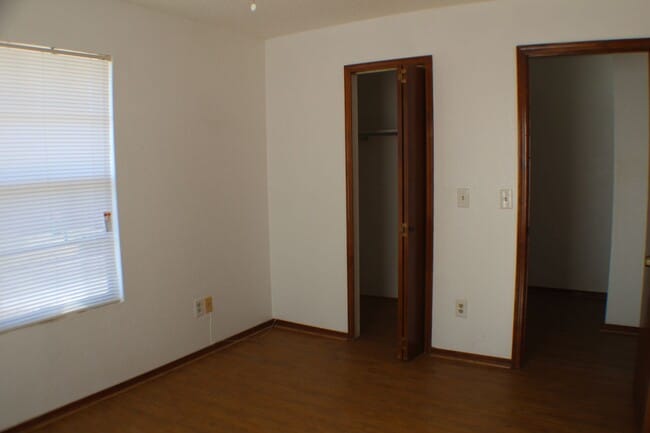 Building Photo - 4714 Creek Ct
