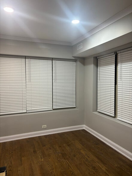 Building Photo - 4432 W Jackson Blvd