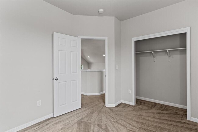 Building Photo - 7709 Menchaca Rd