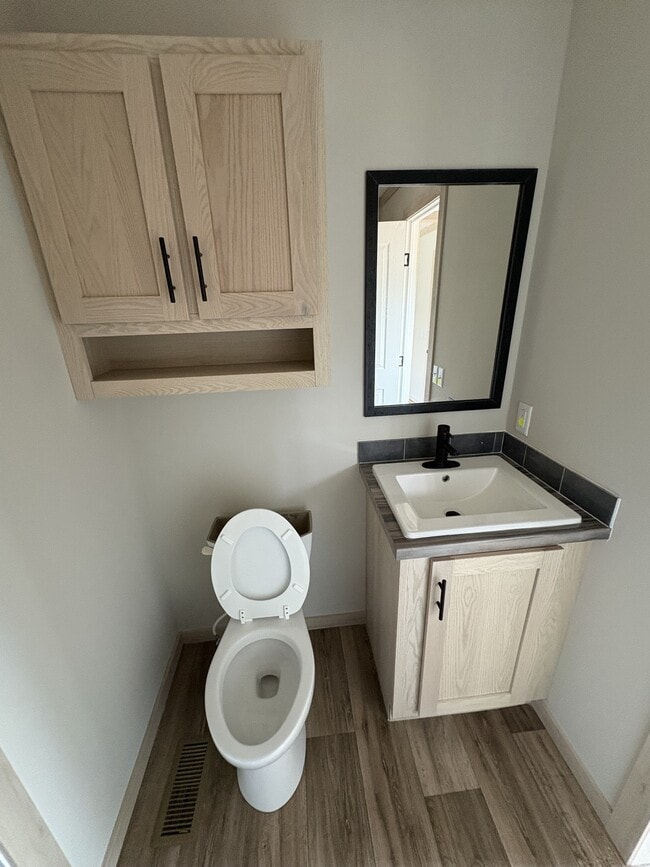 Building Photo - 400 Parker St