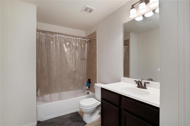 Building Photo - 1501 Treeta Trail