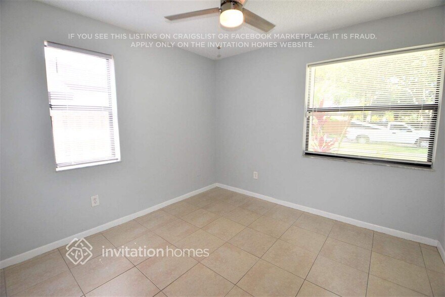 Building Photo - 11521 SW 52nd St