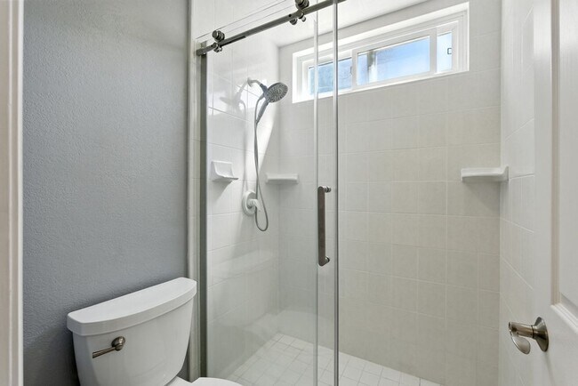 Building Photo - WILLOW GLEN - Beautifully updated with hig...