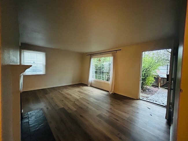 Building Photo - Charming 2 Bedroom House with Fenced Yard in Fairmount Park Neighborhood