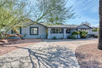 Building Photo - Great Biltmore Area Location