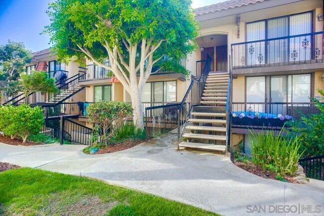 Building Photo - 190 Del Mar Shores Terrace